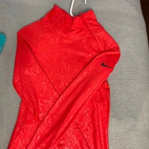 Women’s Nike Pro DRI-FIT shirt size S